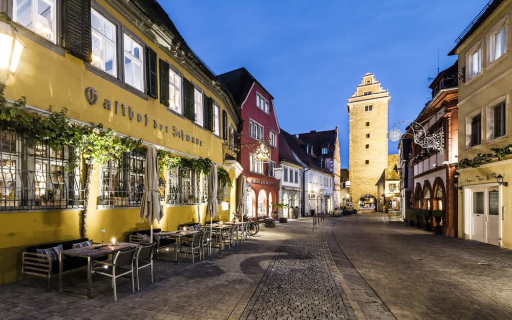FairChoice - Weingut zur Schwane - Aussenansicht Abend